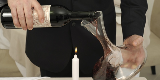 Does decanting eliminate the natural oxidative curve of a bottle of wine? Does it make a wine taste $20 better? Photo: FOOD-pictures/Fotolia.com